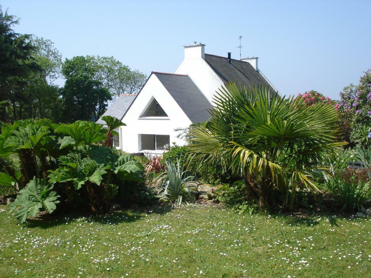 Le Rocher Du Samoyede Dirinon Exterior photo